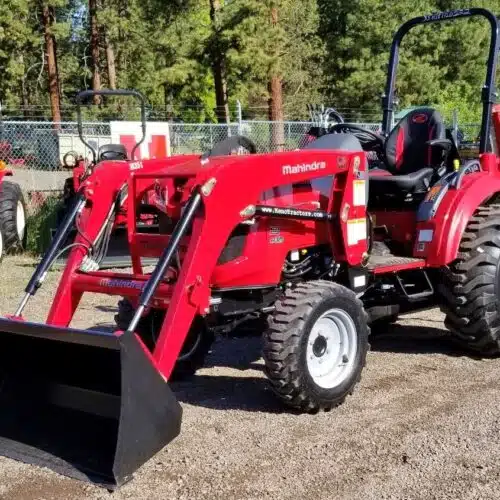 Mahindra 1635 Tractor with FEL