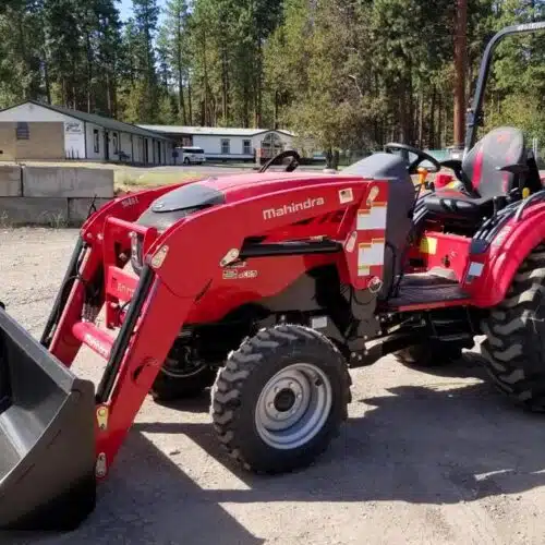 Mahindra 1640 Tractor with FEL